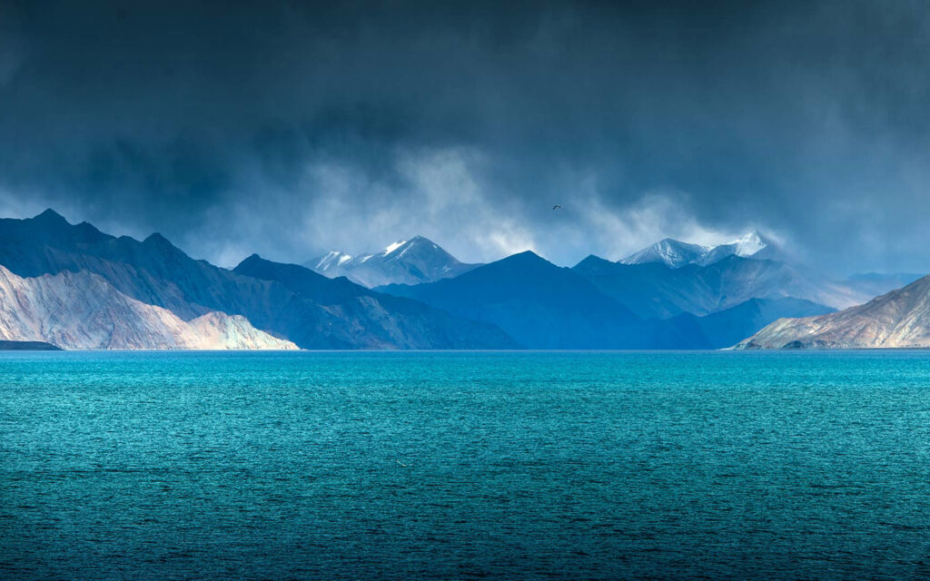 ladakh with backpackers india